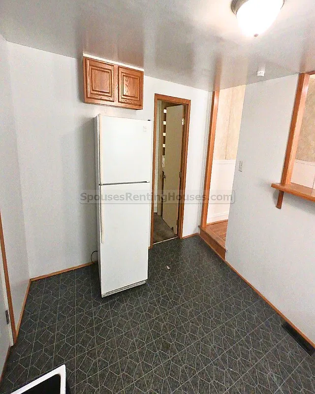 2 bed, 1.0 bath, $899 — Photo 4