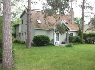 5062 Pine Dr, Jackson, MI 49201