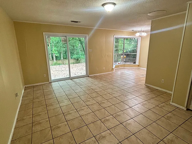 4609 Dogwood Dr S — Photo 18