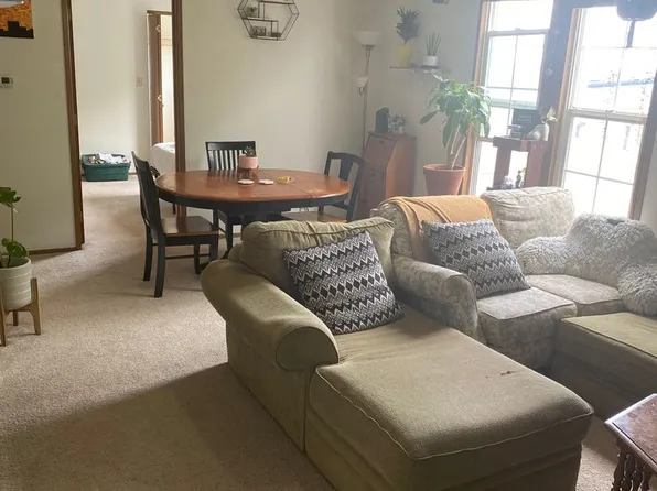 E Chestnut Apartments: 1-Bedroom Units in the Heart of Bellingham