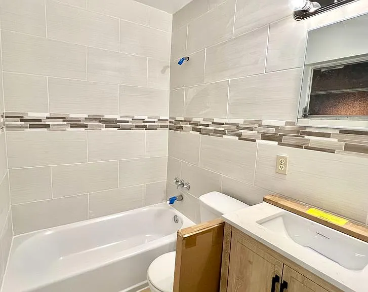 1412 SW 41st Ave #1 — Photo 10