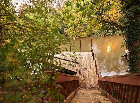 Dock (pic 1)