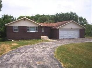 245 S Clyde Ave, Palatine, IL 60067