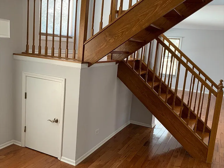 49 N Royal Oak Dr — Photo 7