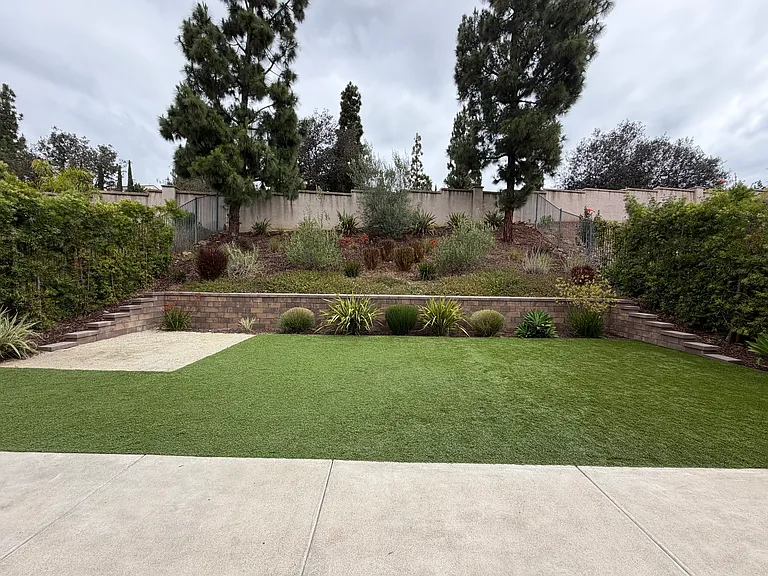 1523 Clifftop Ave — Photo 45