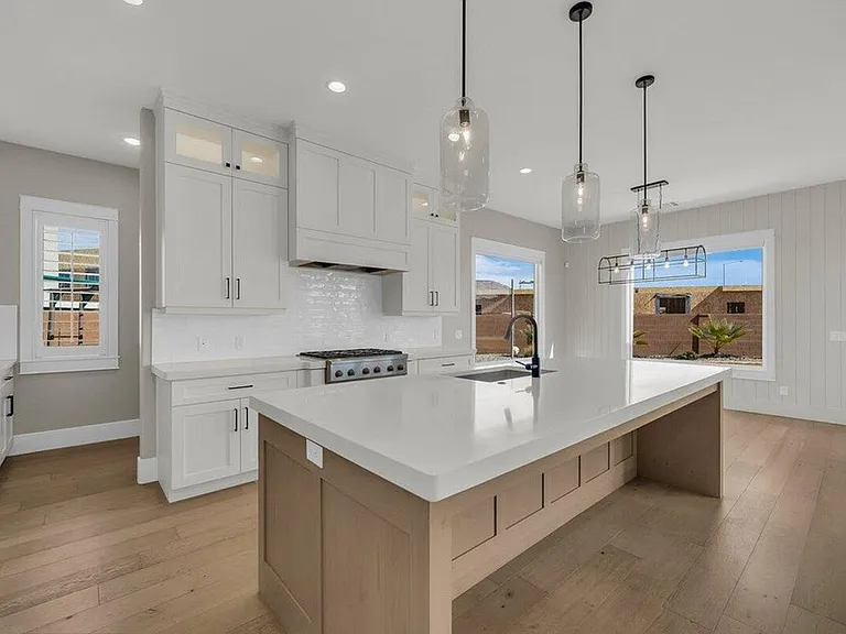 4159 S 490 E — Photo 11