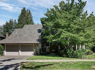 18410 Deerbrush Ave, Lake Oswego, OR 97035