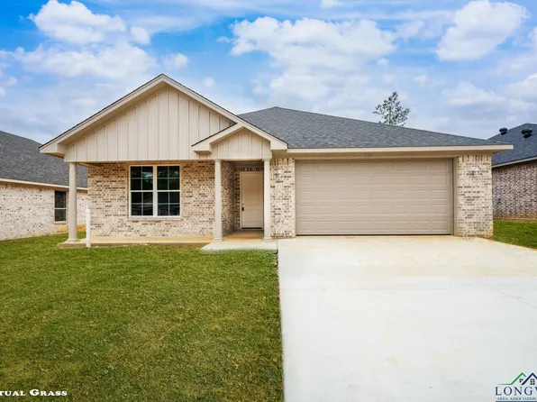 180 Highland Forest Dr, Gilmer, TX 75644