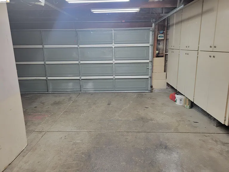 906 Coral Dr — Photo 19