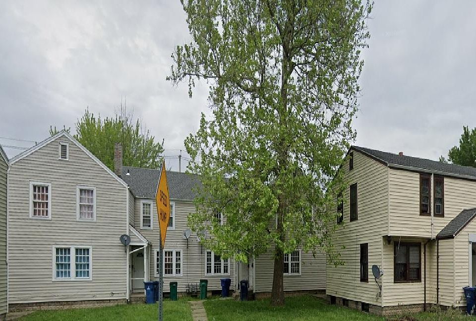 1st image of 358 Millicent Ave #358