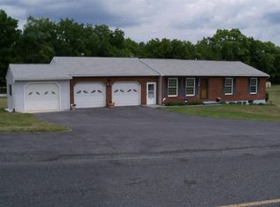 231 Alters Rd, Carlisle, PA 17015