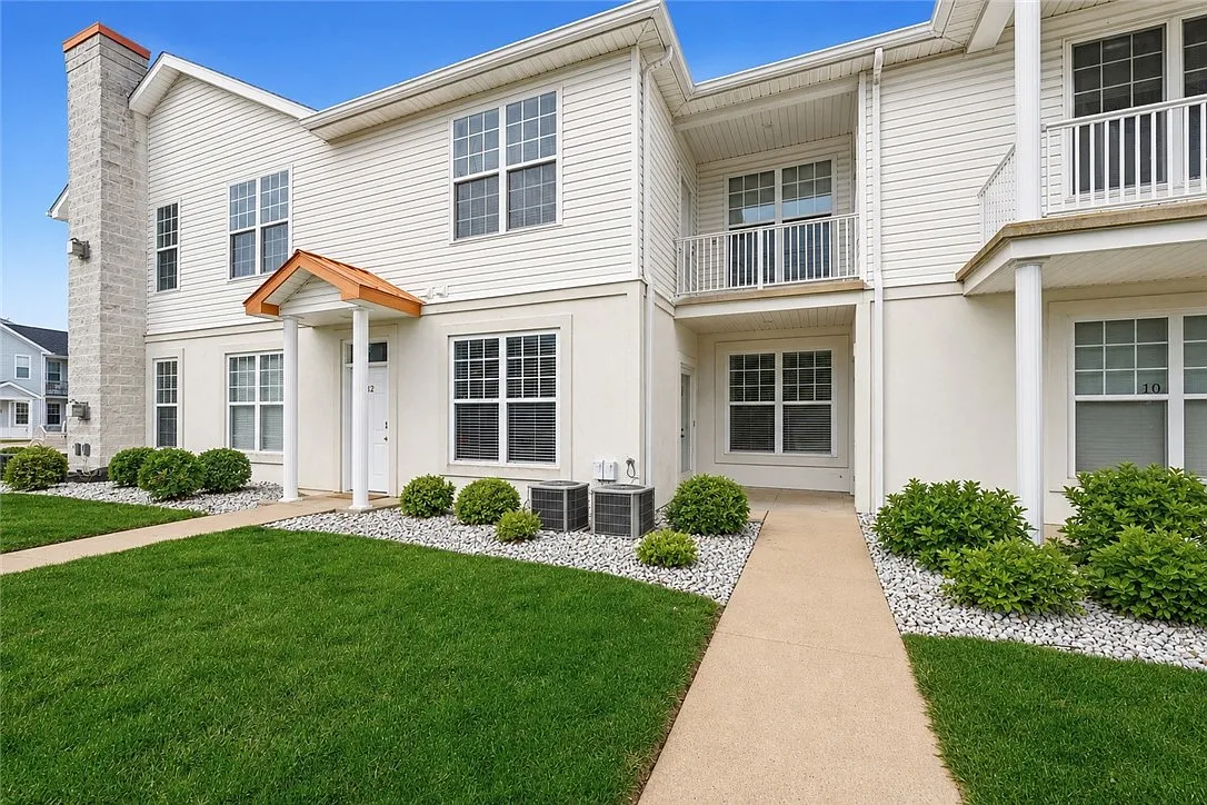 1 bed, 827 sqft, $1,650 — Photo 1