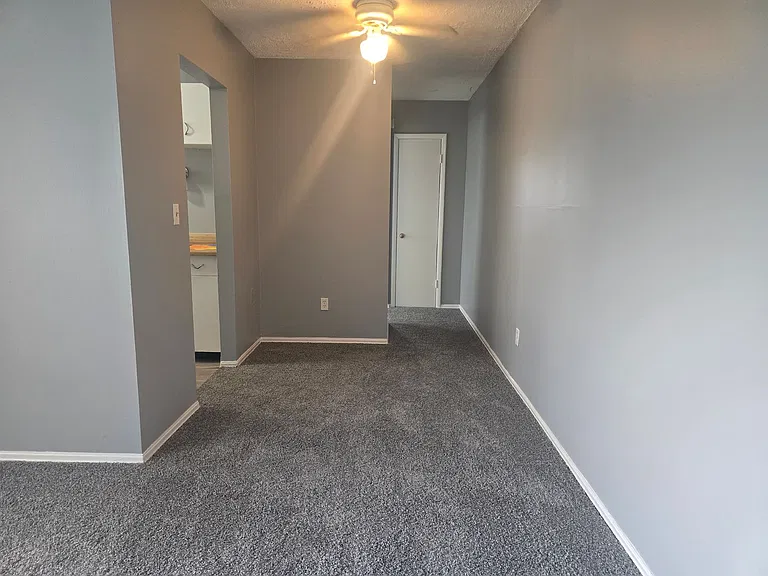 904 Mohawk Trl — Photo 4