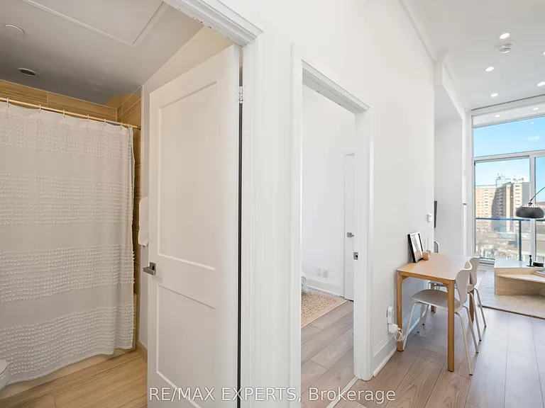 120 Parliament St #902 — Photo 41
