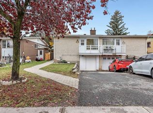 2092 Saint Laurent Blvd, Ottawa, ON K1G 1A9