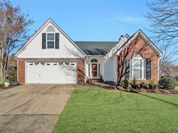 7 Saucer Ct, Greer, SC 29650