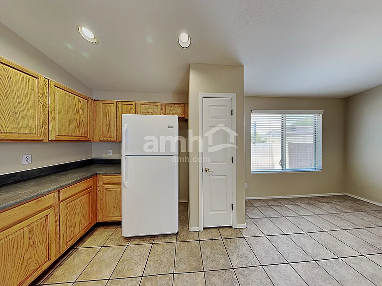 10181 E Desert Paradise Pl — Photo 2