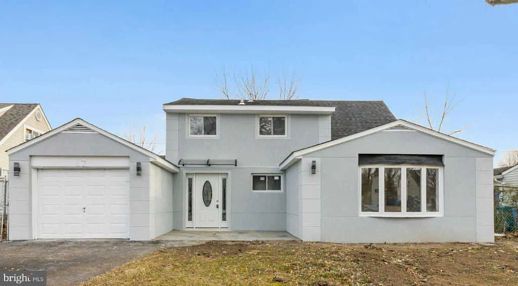 17 Goldenridge Dr photo 1