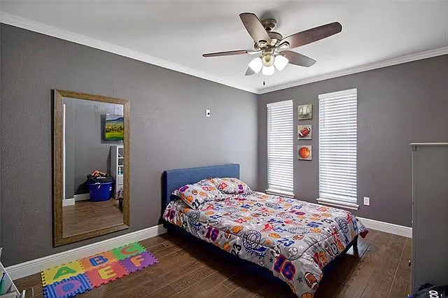 511 Dell St — Photo 9