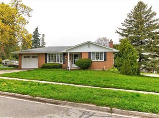 32 Grant St, Cambridge, ON N1S1C1