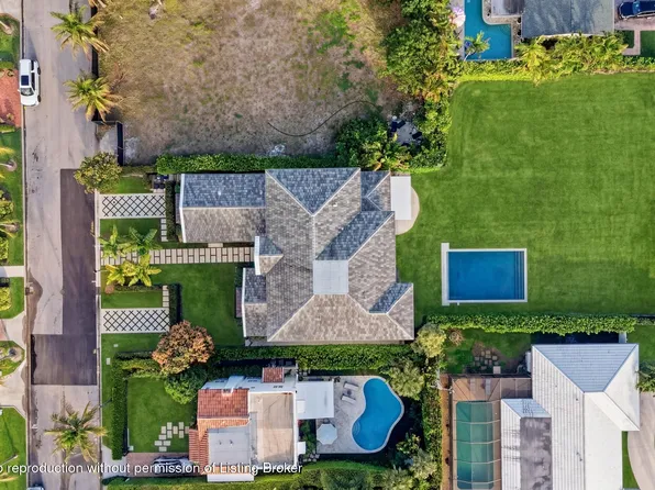 248 E Lakewood Rd, West Palm Beach, FL 33405