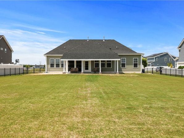 217 Moorland Way, Moyock, NC 27958