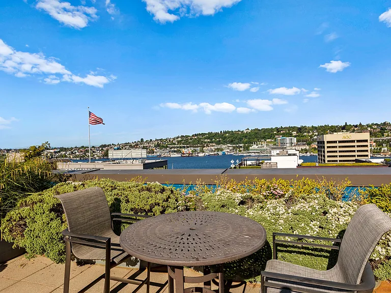 Dexter Lake Union — Photo 30