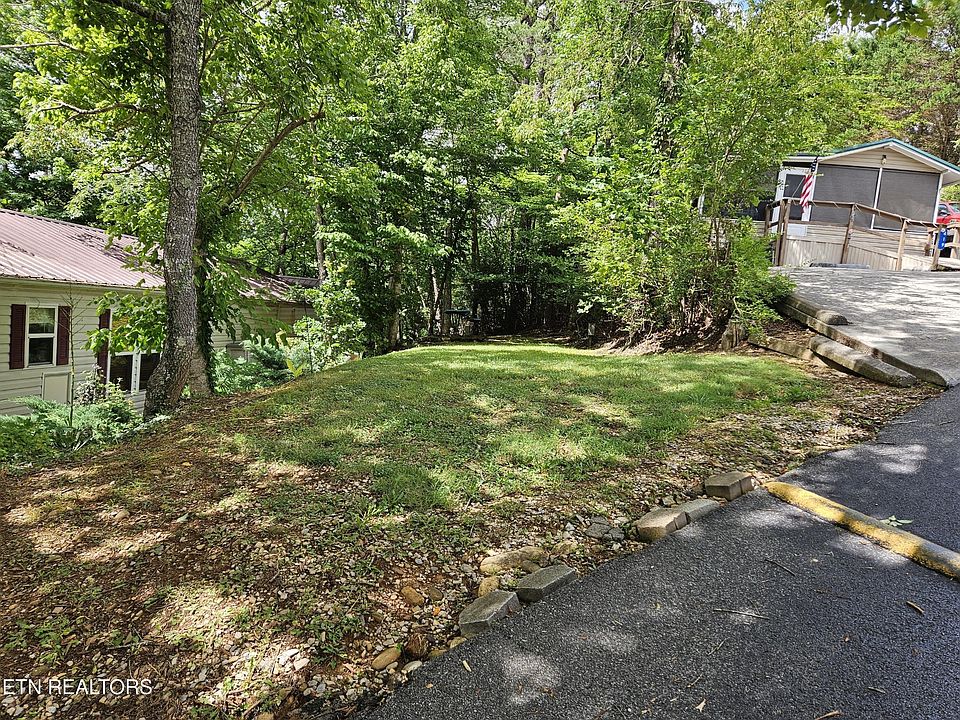 1st image of 417 Mountain Thrush Dr