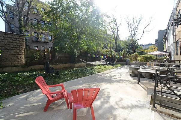 Rented by Miron Realty Group | media 100