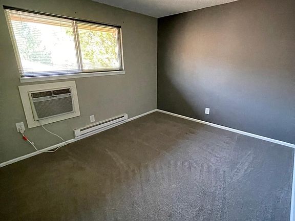 5th image of 3121 W Hood Ave APT B201