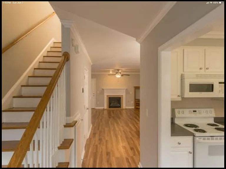 2 Magnolia Glen Ln #2 — Photo 2