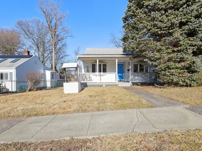 37 Strathmore Rd, West Haven, CT, 06516