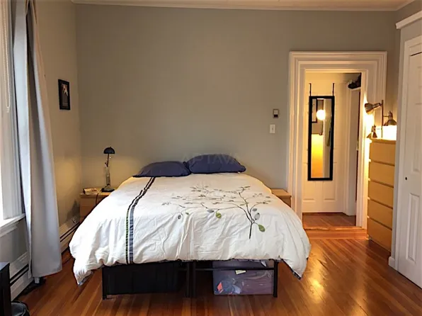 222 Prospect St #3, Cambridge, MA 02139