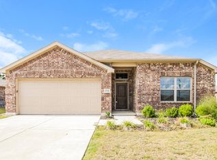 334 Highmeadow Rd, Aubrey, TX 76227