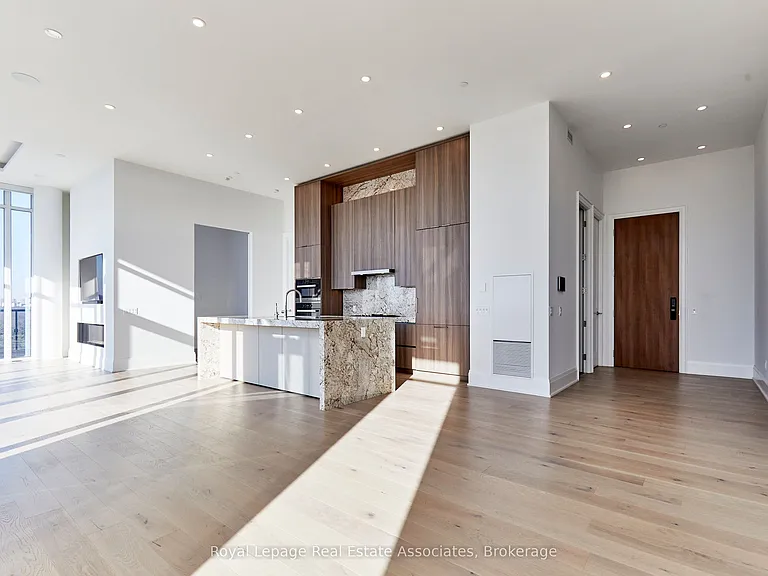 21 Park St E #1803 — Photo 5