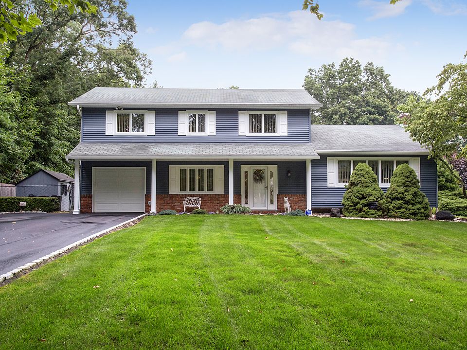 1st image of 36 Foothill Ln