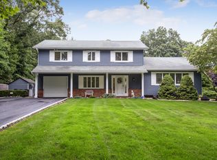 36 Foothill Ln, East Northport, NY 11731