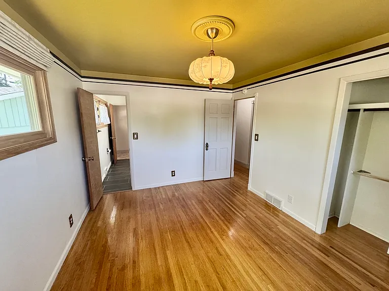 2019 Selkirk Pl — Photo 14