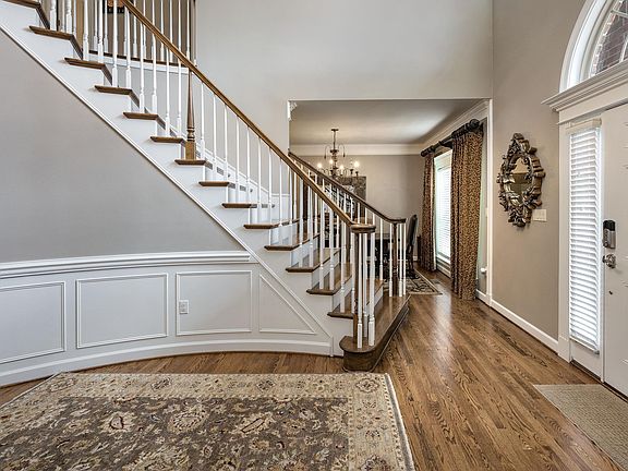 5th image of 1906 Wellington Woods Dr