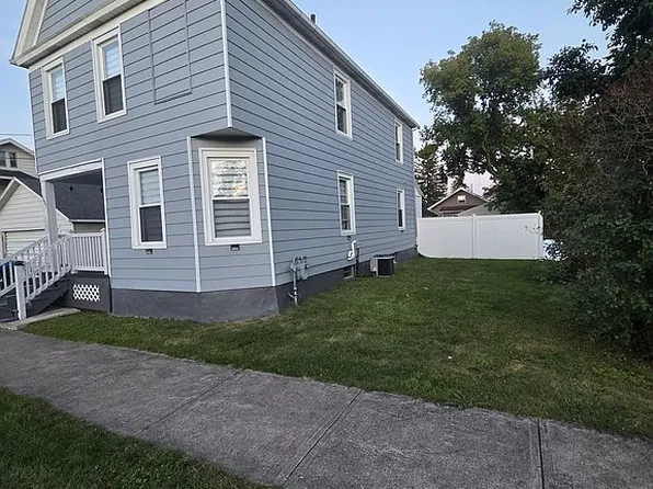 1601 Clementian St, Utica, NY 13501