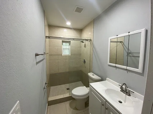 2911 NW 29th Ter — Photo 11