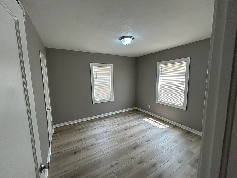 642 N Poplar St #644 — Photo 5