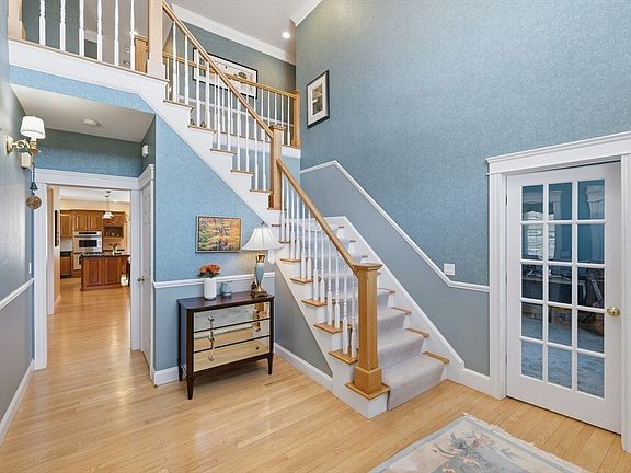 4th image of 27 Summerfield Rd