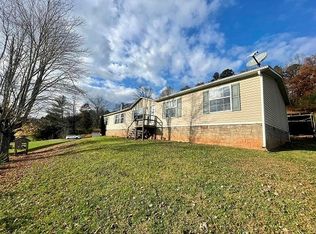 1273 Arnoldsburg Rd, Spencer, WV 25276