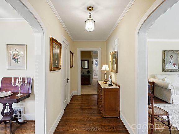 5th image of 755 Milton Ave