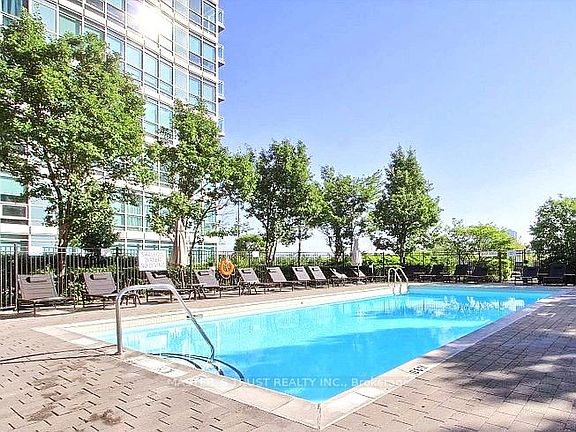 4th image of 165 Legion Rd N #1025