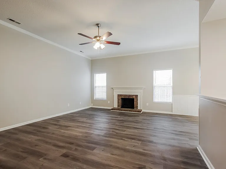 9233 Oren Thompson Rd — Photo 5