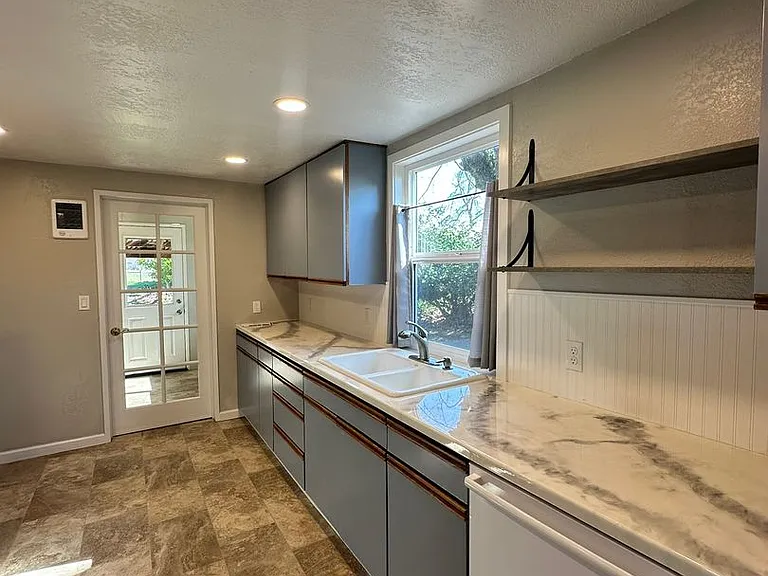 29364 Talbott Ln — Photo 7