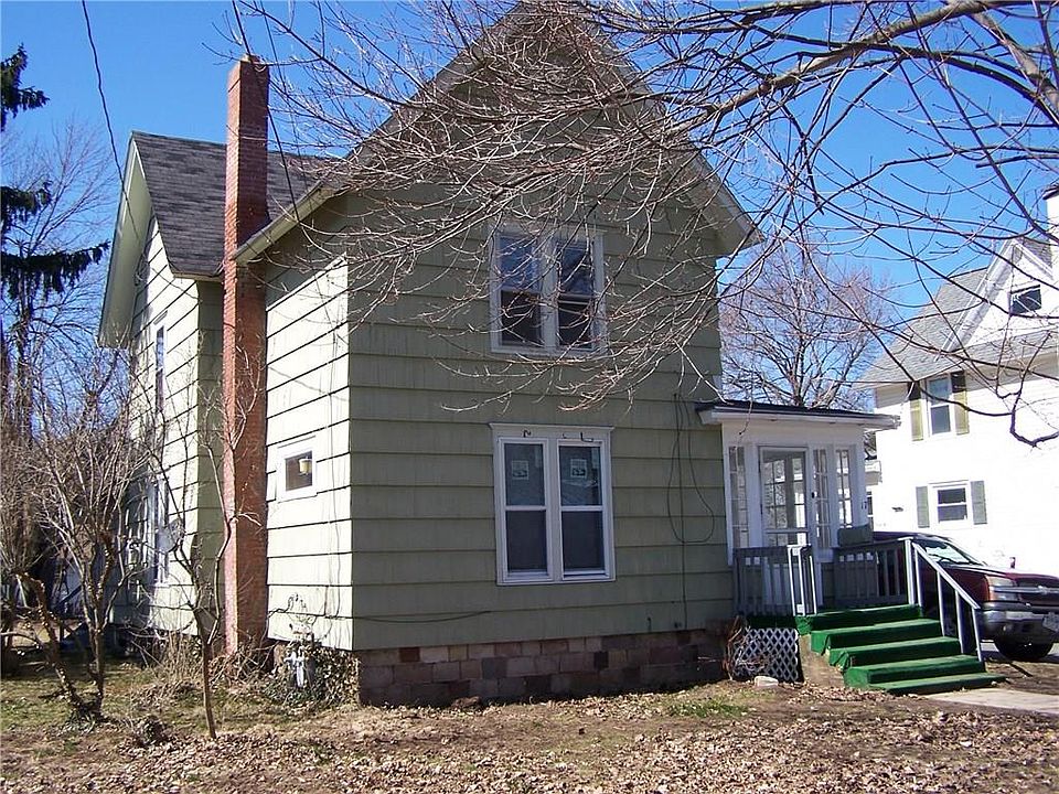 1st image of 17 Carlton St