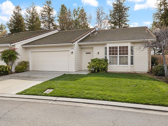3rd image of 346 Village Drive